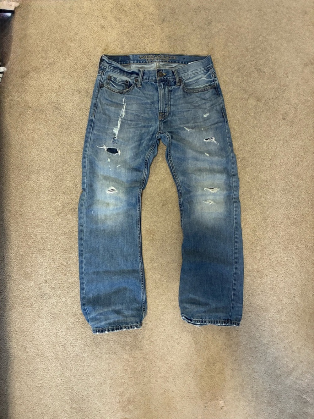 American Eagle Outfitters Men's Distressed Light Blue Straight Jeans - Picture 6 of 10